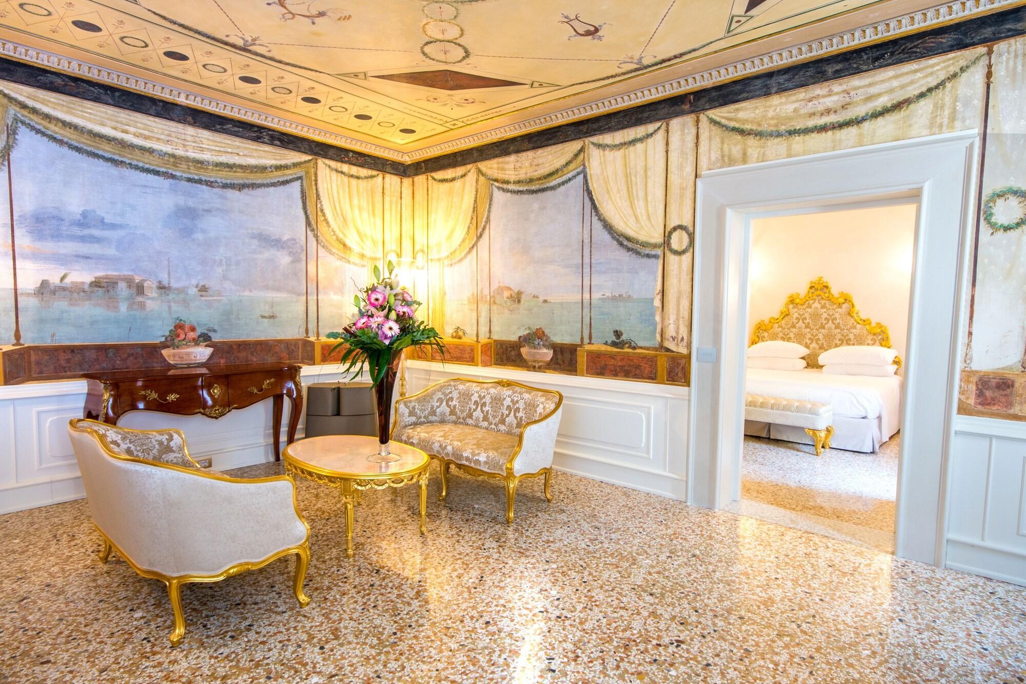 Ca' Bonfadini Historic Experience 5* Venise