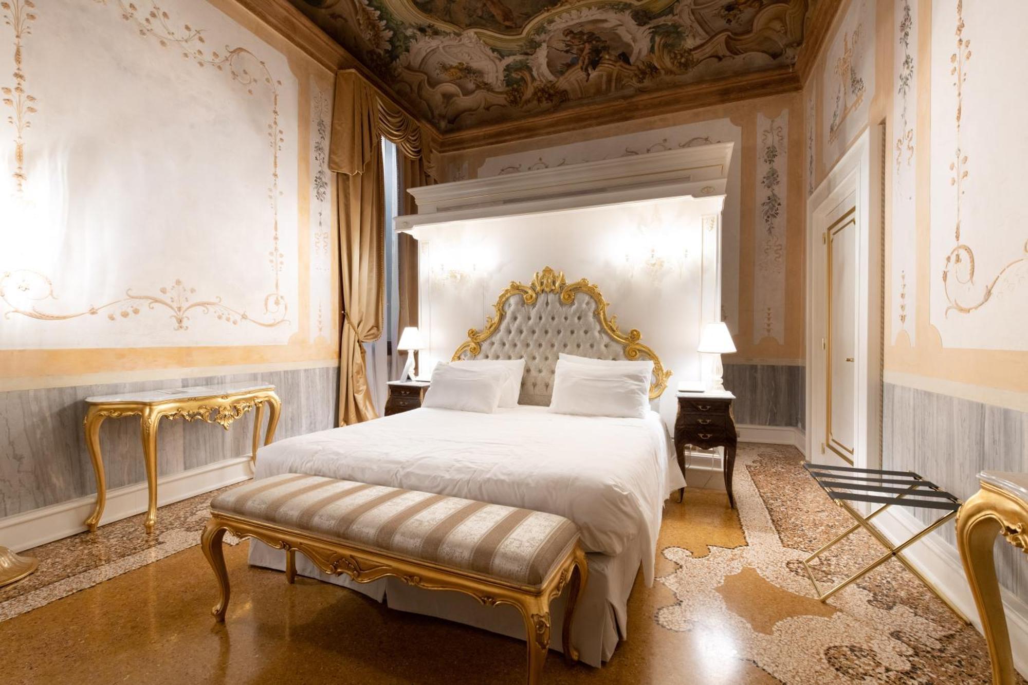 Ca' Bonfadini Historic Experience 5* Venecia